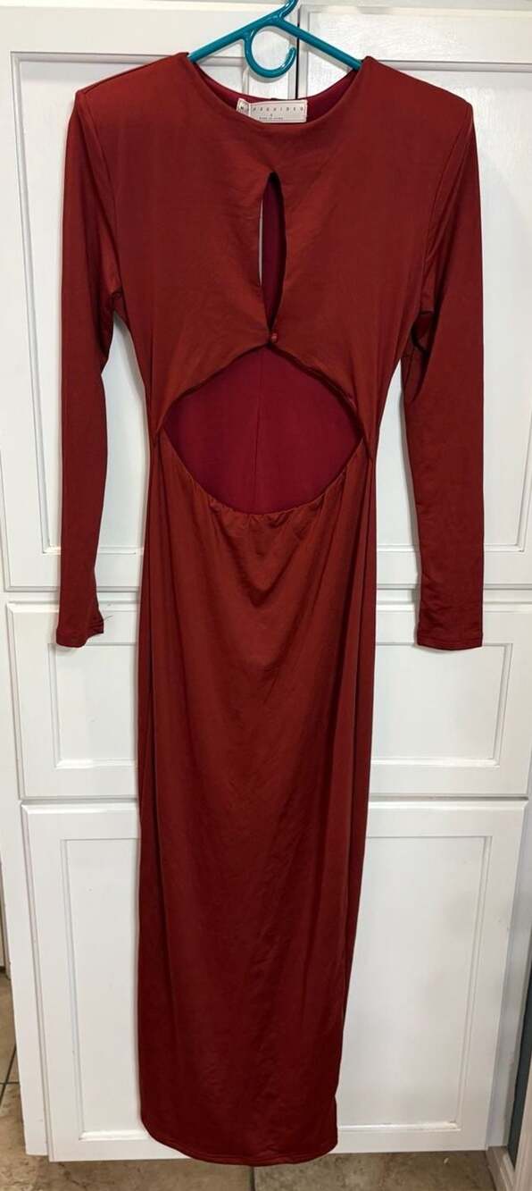 Missguided Long Sleeve Cut Out Front Burgundy Slinky Maxi Bodycon Dress Size S